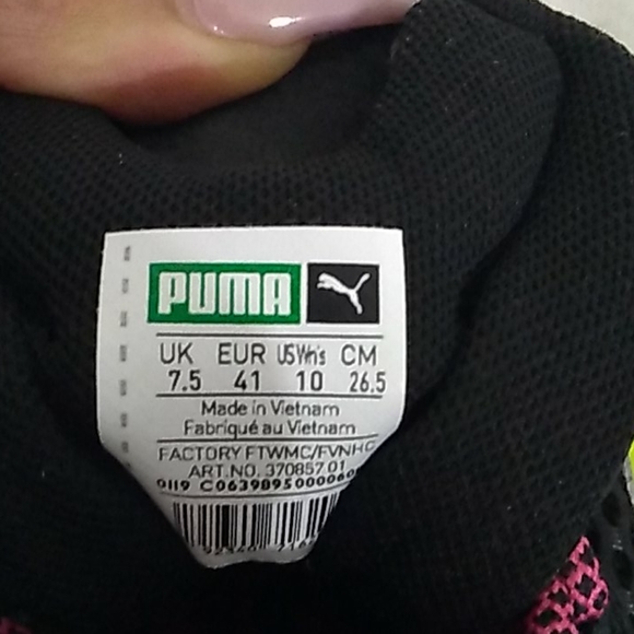 Puma Ladies Stylish Sneakers - Picture 6 of 6